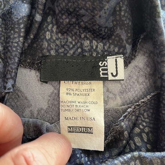 Beautiful Ms. J SNAKE PRINT MAXI DRESS. Size M. Dark blue w/muted gold. EUC - Picture 8 of 8